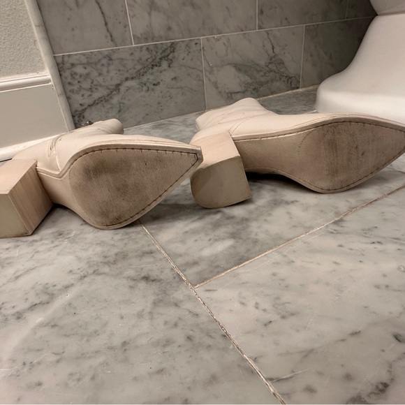 LIKE NEW STEVE MADDEN cate boot in bone - Picture 6 of 6